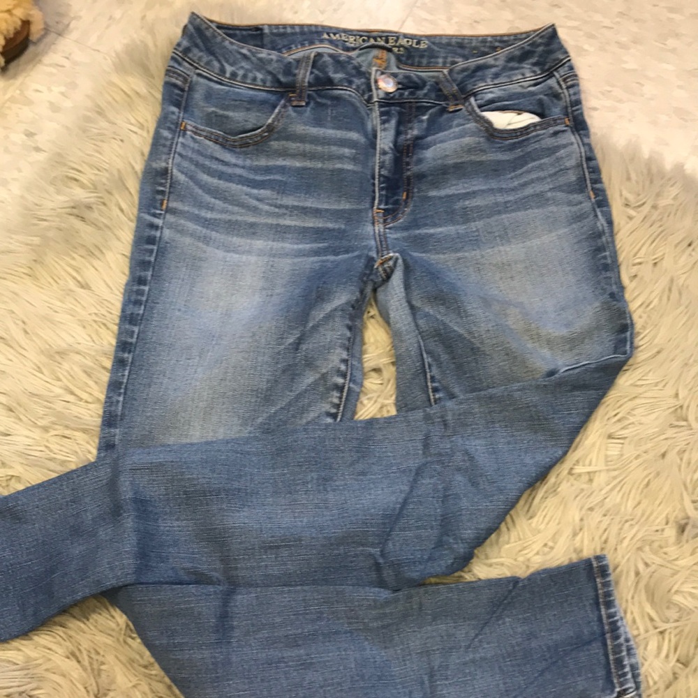 American eagle light wash jeans